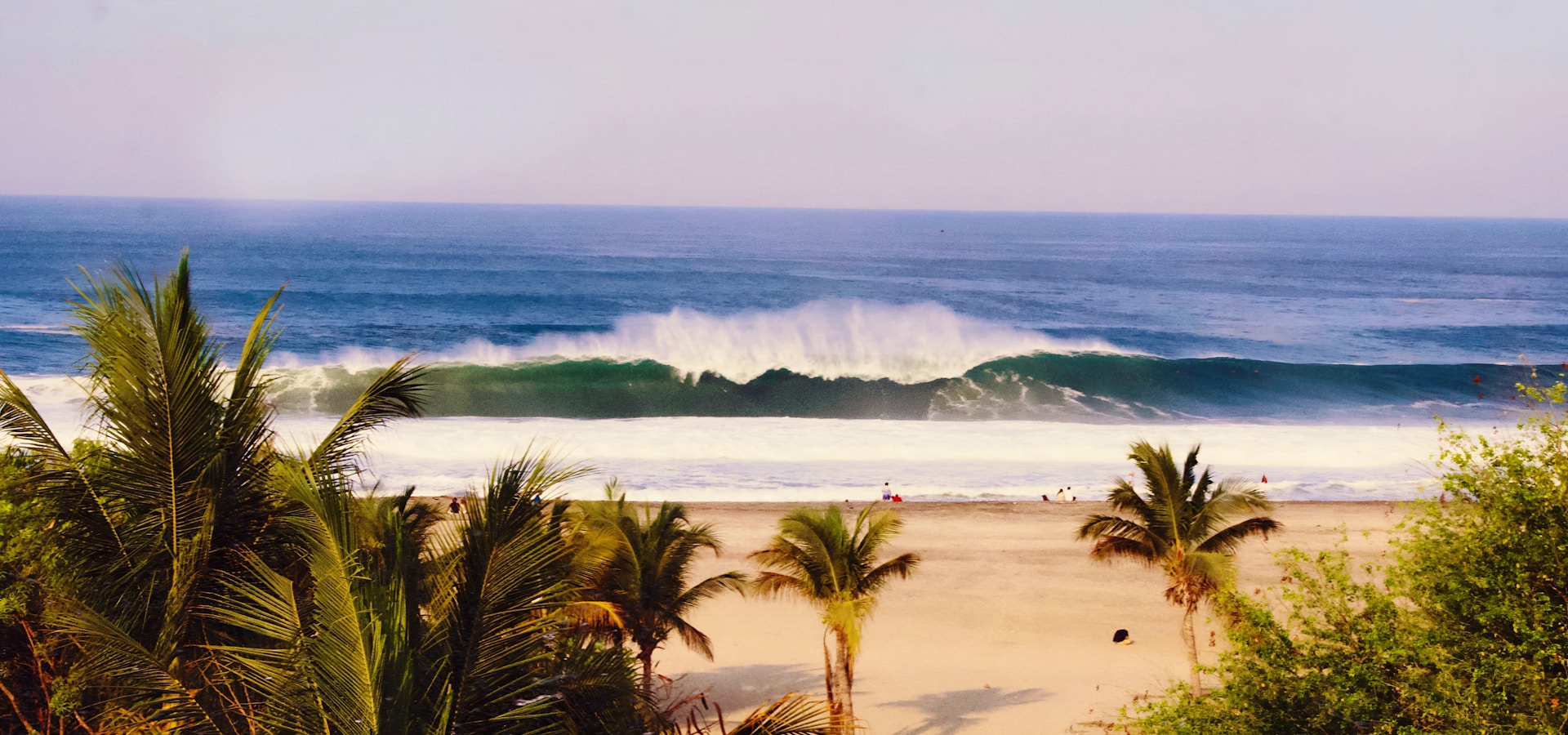Cabarete, Dominican Republic surfing destination — Cabarete's surf coast, Dominican Republic