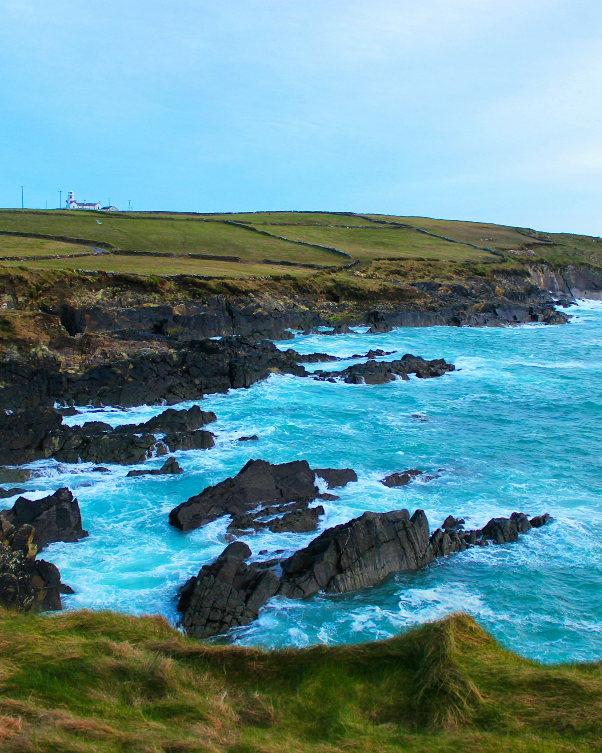 Surfing in Donegal, Ireland — Donegal's rugged surf coast, Ireland