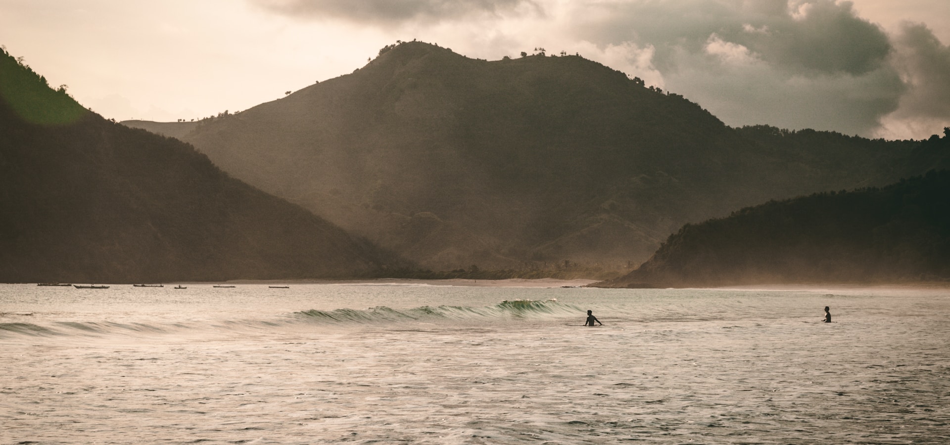 Lombok, Indonesia surfing destination — Lombok's tropical surf coast, Indonesia