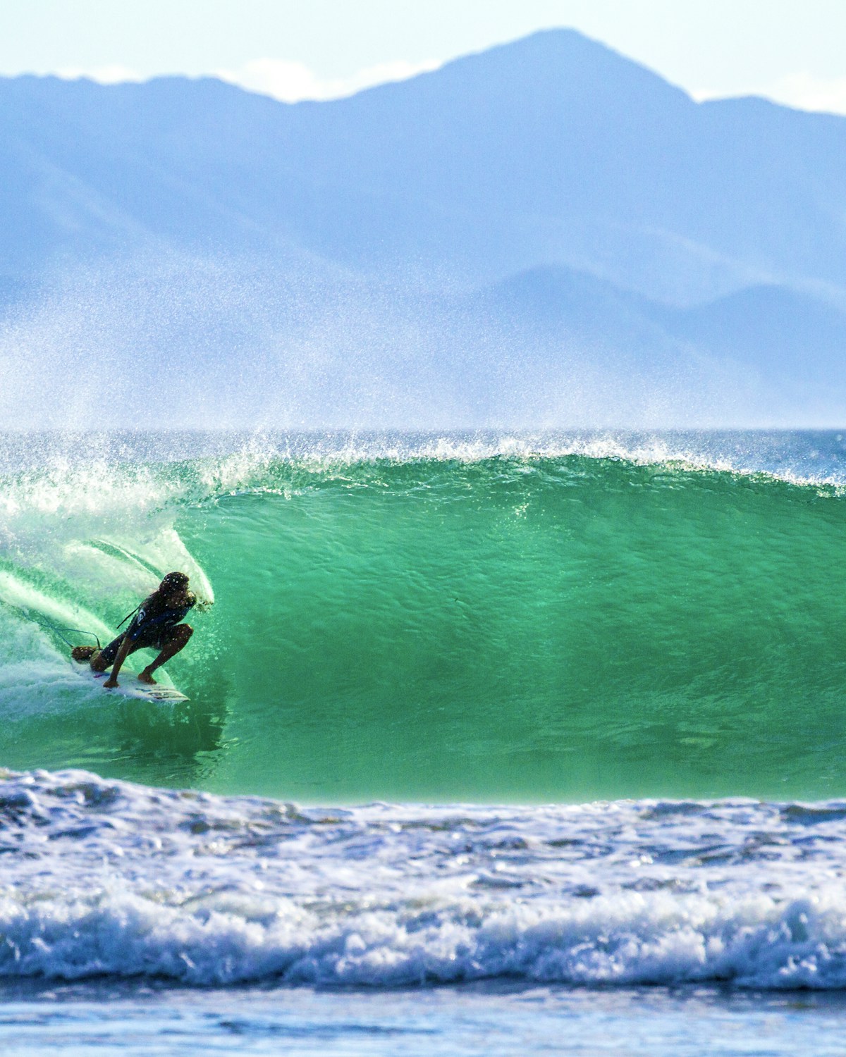 Surfing in Santa Catalina, Panama — Santa Catalina's Pacific surf, Panama